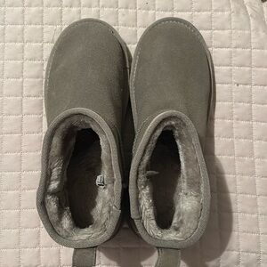 Cushionaire Women’s Boots